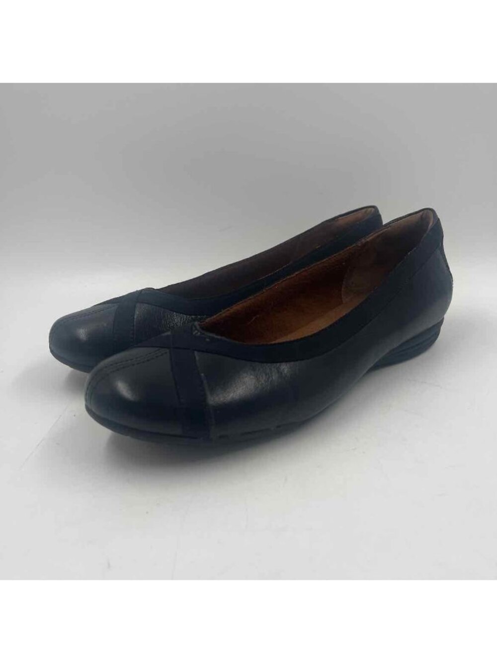 Cobb Hill Leather Slip On Women's Shoe Size 11 Black Solid Flats
